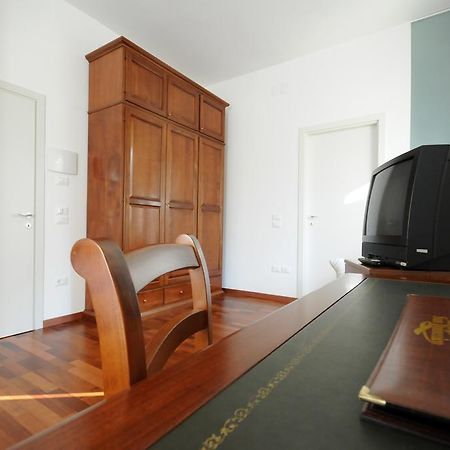 Guest House Domus 우르비노 외부 사진